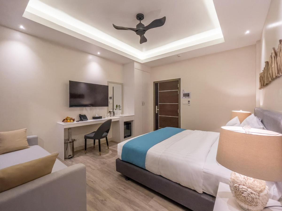 Sky Maldives -