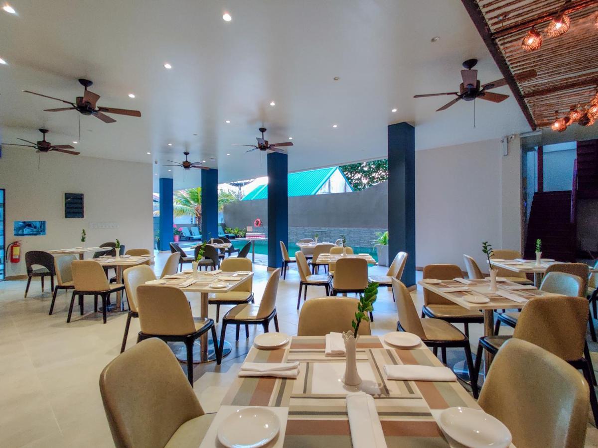 Sky Maldives - Готель 4*